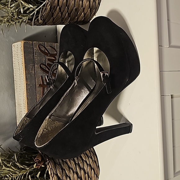 Guess Black Suede Mary Jane Platform Heels - Picture 2 of 6